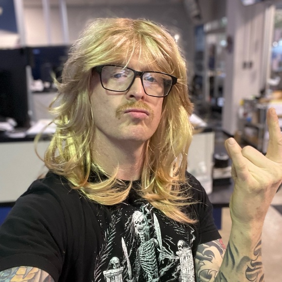 Meet your Posher, Joshua - Picture 1 of 1